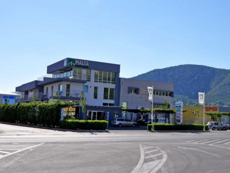 Hotel Malta Mostar Exterior photo