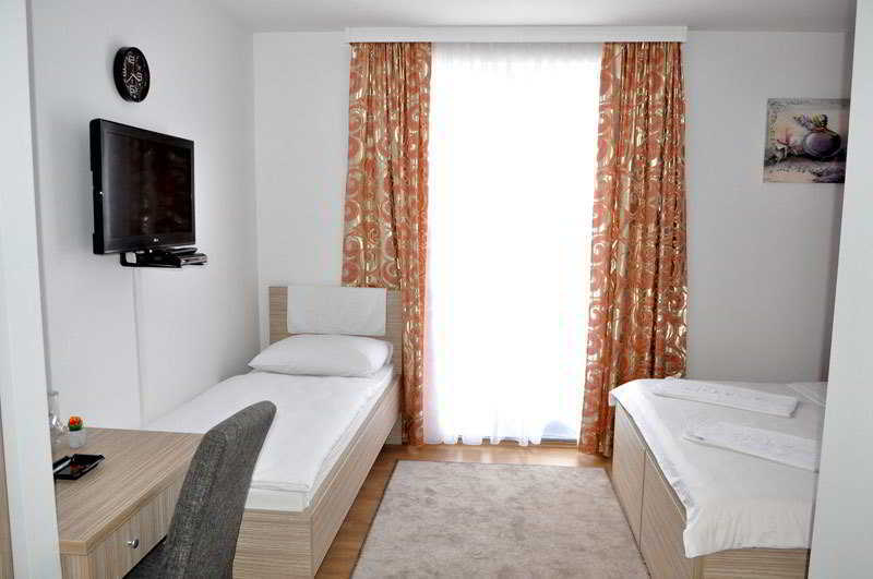 Hotel Malta Mostar Exterior photo
